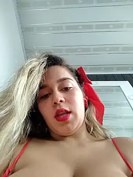 LaurenWelly  online show from February 2025 08:42:02 PM