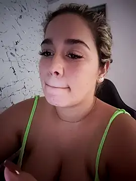 LaurenWelly  online show from November 2025 04:12:02 PM