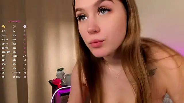 EdithHaskell online show from December 2024 07:11:02 PM