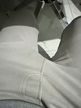 homidor online show from December 2024 09:35:01 PM