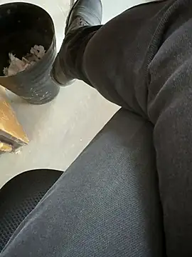 homidor online show from February 2025 01:43:02 PM