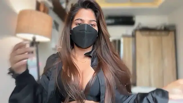 Hotty-Sana online show from April 2026 04:46:01 AM