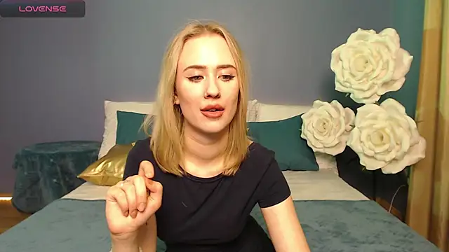 SashaBrooks online show from November 2025 02:22:01 PM