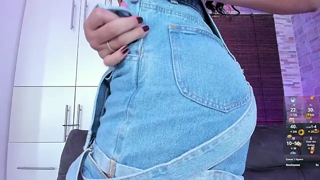 candyy bella online show from February 2025 06:19:01 PM