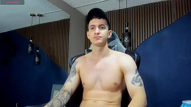 Snapshot of JacksonOlsenn chatting on January 2025 11:59:01 AM JacksonOlsenn online show from January 2025 11:59:01 AM