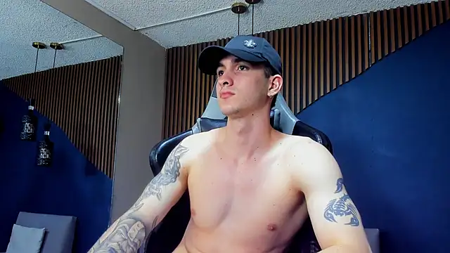 Snapshot of JacksonOlsenn chatting on January 2025 06:37:02 PM JacksonOlsenn online show from January 2025 06:37:02 PM