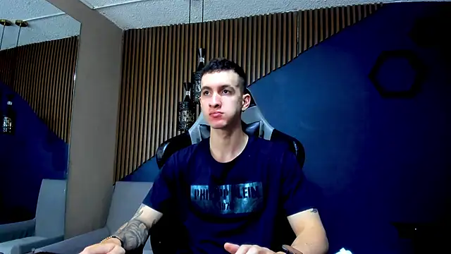 Snapshot of JacksonOlsenn chatting on February 2025 12:46:02 PM JacksonOlsenn online show from February 2025 12:46:02 PM