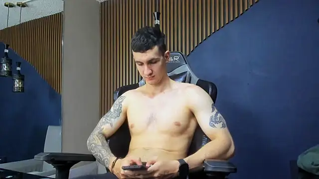 Snapshot of JacksonOlsenn chatting on February 2025 03:23:02 PM JacksonOlsenn online show from February 2025 03:23:02 PM