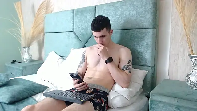 Snapshot of JacksonOlsenn chatting on February 2025 03:18:02 PM JacksonOlsenn online show from February 2025 03:18:02 PM