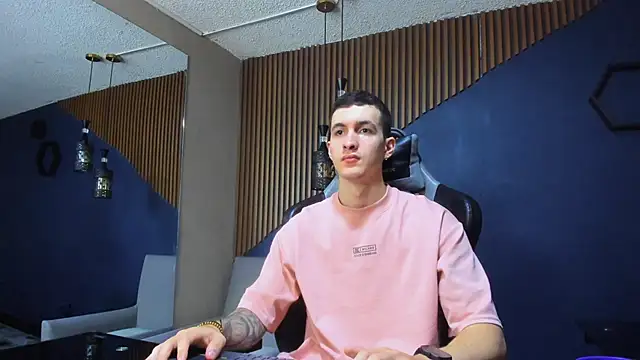 Snapshot of JacksonOlsenn chatting on February 2025 05:22:02 PM JacksonOlsenn online show from February 2025 05:22:02 PM