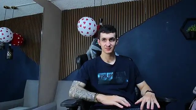 Snapshot of JacksonOlsenn chatting on February 2025 06:26:02 PM JacksonOlsenn online show from February 2025 06:26:02 PM