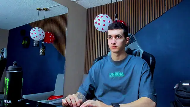 Snapshot of JacksonOlsenn chatting on February 2025 06:15:02 PM JacksonOlsenn online show from February 2025 06:15:02 PM