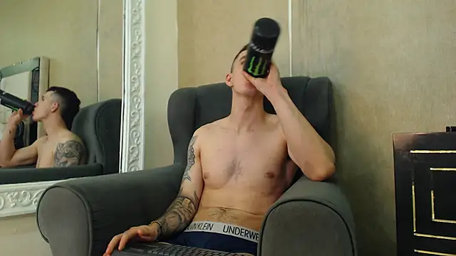 Snapshot of JacksonOlsenn chatting on February 2025 10:53:01 PM JacksonOlsenn online show from February 2025 10:53:01 PM