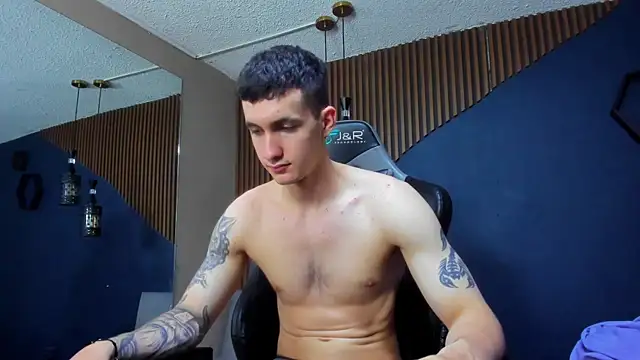 Snapshot of JacksonOlsenn chatting on March 2025 04:41:01 PM JacksonOlsenn online show from March 2025 04:41:01 PM