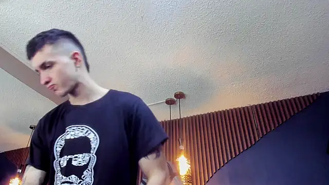 Snapshot of JacksonOlsenn chatting on March 2025 06:37:01 PM JacksonOlsenn online show from March 2025 06:37:01 PM