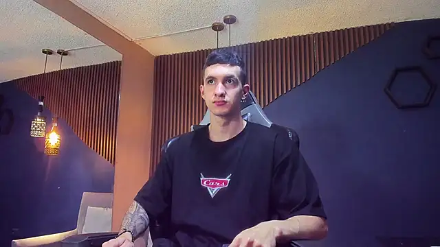 Snapshot of JacksonOlsenn chatting on March 2025 01:31:02 PM JacksonOlsenn online show from March 2025 01:31:02 PM