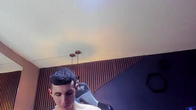 Snapshot of JacksonOlsenn chatting on March 2025 06:18:01 PM JacksonOlsenn online show from March 2025 06:18:01 PM