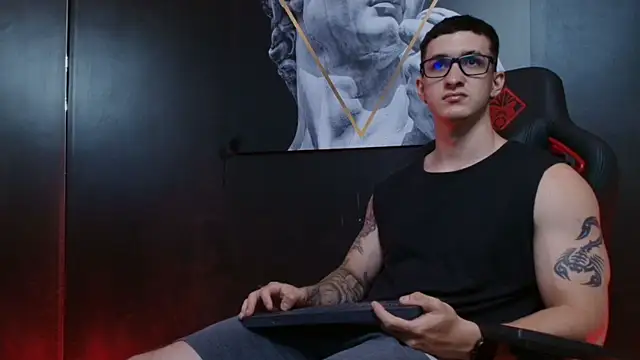 Snapshot of JacksonOlsenn chatting on September 2025 08:23:01 PM JacksonOlsenn online show from September 2025 08:23:01 PM