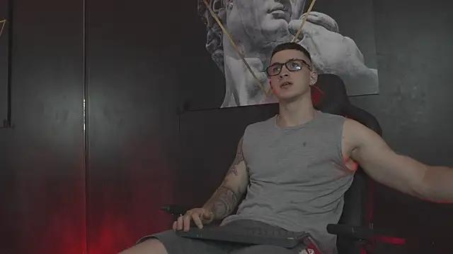 Snapshot of JacksonOlsenn chatting on November 2025 08:30:01 PM JacksonOlsenn online show from November 2025 08:30:01 PM