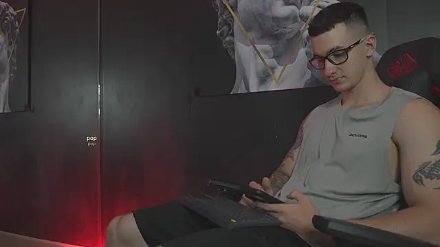 Snapshot of JacksonOlsenn chatting on November 2025 08:30:02 PM JacksonOlsenn online show from November 2025 08:30:02 PM