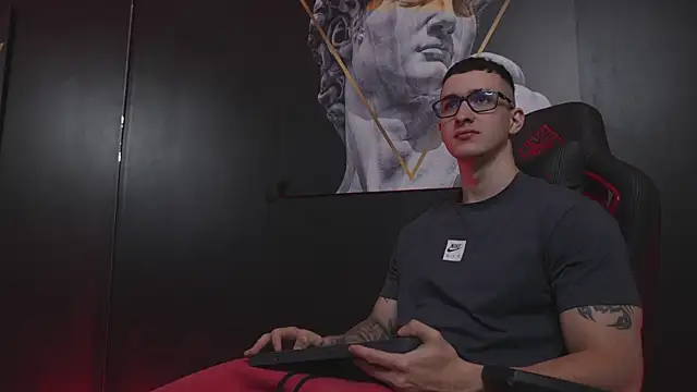 Snapshot of JacksonOlsenn chatting on November 2025 11:05:01 PM JacksonOlsenn online show from November 2025 11:05:01 PM