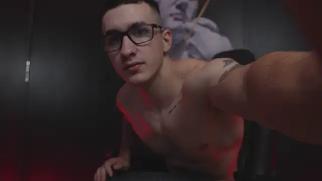 Snapshot of JacksonOlsenn chatting on November 2025 08:30:01 PM JacksonOlsenn online show from November 2025 08:30:01 PM