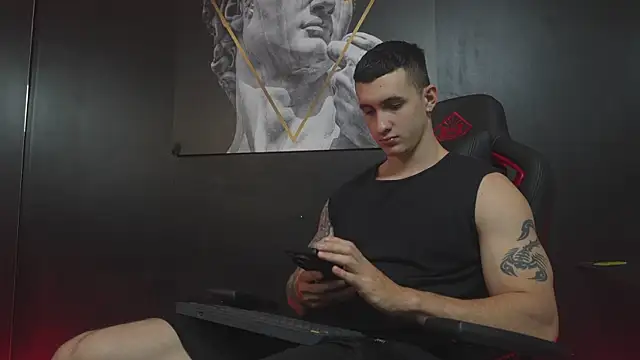 Snapshot of JacksonOlsenn chatting on November 2025 08:33:02 PM JacksonOlsenn online show from November 2025 08:33:02 PM