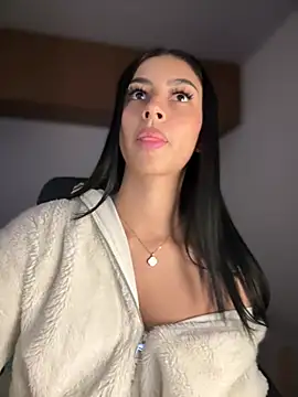 maddy bronw  online show from March 2025 06:39:02 AM