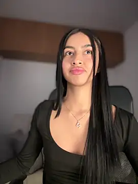 maddy bronw  online show from March 2025 03:52:02 AM