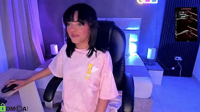 Cristal  adams online show from October 2025 12:41:02 PM