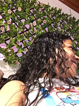 NINA 18 YEARS online show from December 2024 05:51:01 PM