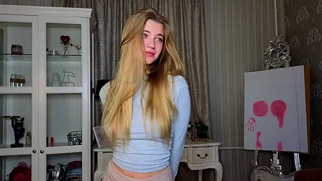 AnneFoxy online show from November 2025 07:41:01 AM