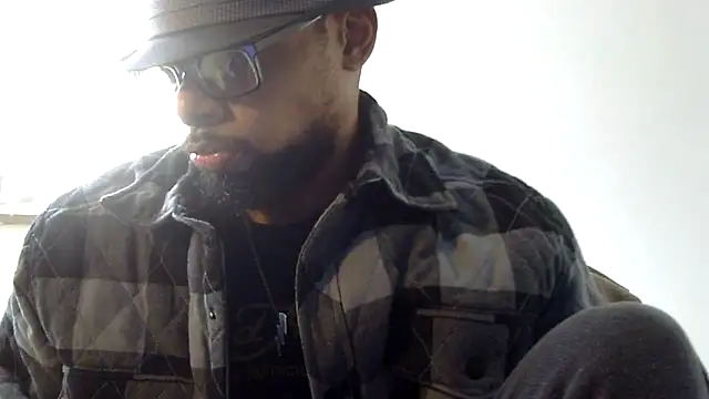 Snapshot of WhiskeyWood_DuhGOD chatting on February 2026 05:43:02 PM WhiskeyWood DuhGOD online show from February 2026 05:43:02 PM