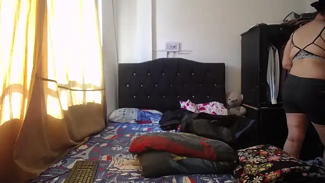 merryymaturee  online show from September 2025 01:02:02 PM