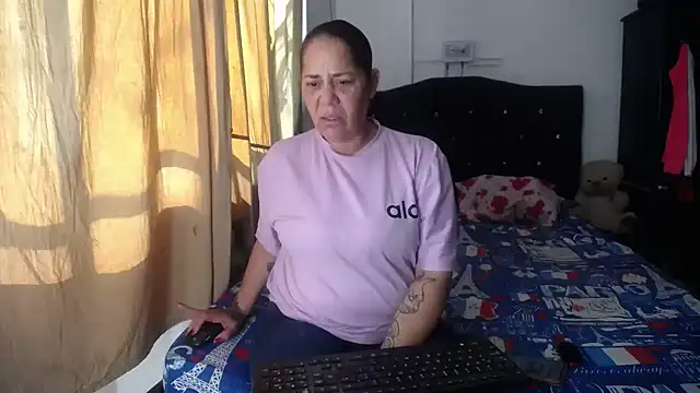 merryymaturee  online show from October 2025 01:22:01 PM