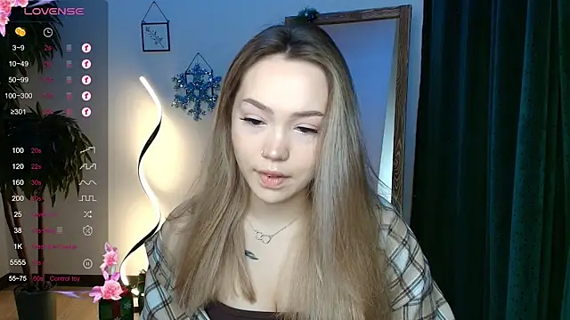 Evia r0se online show from December 2024 02:23:01 AM