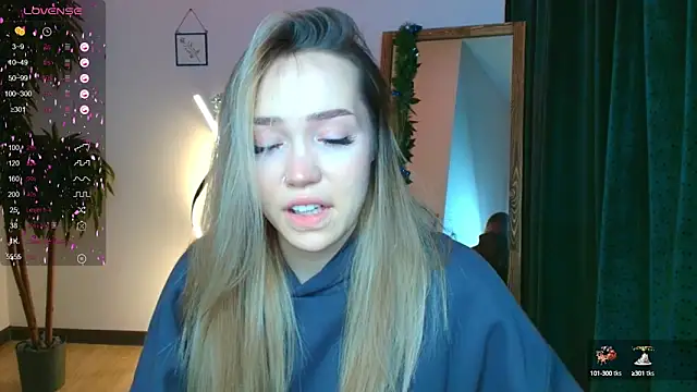 Evia r0se online show from January 2025 11:25:01 AM