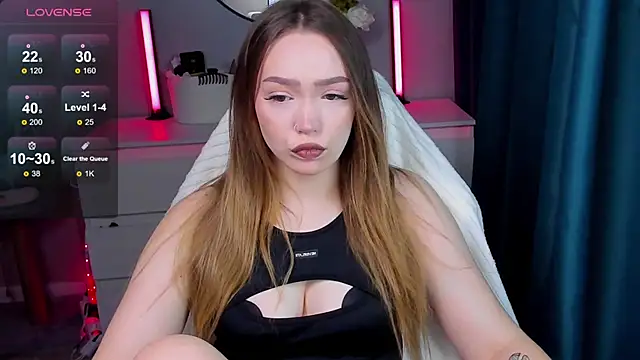 Evia r0se online show from October 2025 12:13:02 PM