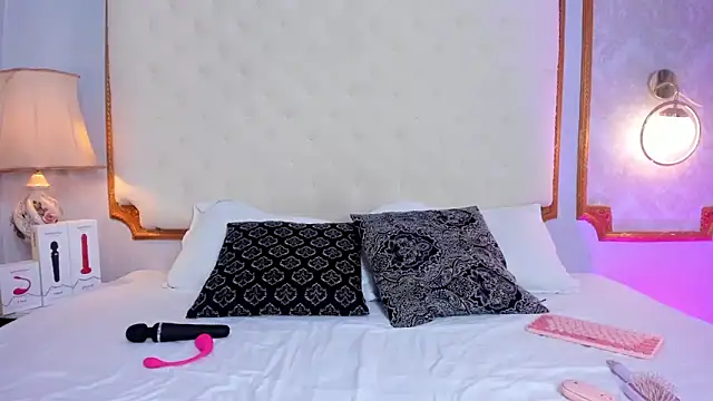 amy nicolee online show from March 2025 07:38:01 PM