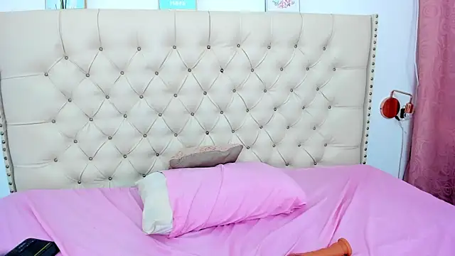 Snapshot of Kim_Eli chatting on February 2025 10:55:01 PM Kim Eli online show from February 2025 10:55:01 PM