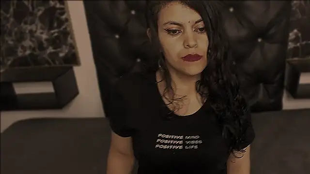 Snapshot of scarlett_w0lf chatting on February 2025 04:26:02 PM scarlett w0lf online show from February 2025 04:26:02 PM