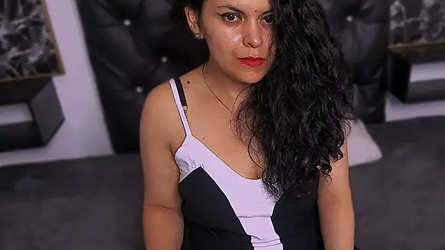 Snapshot of scarlett_w0lf chatting on March 2025 06:04:02 PM scarlett w0lf online show from March 2025 06:04:02 PM