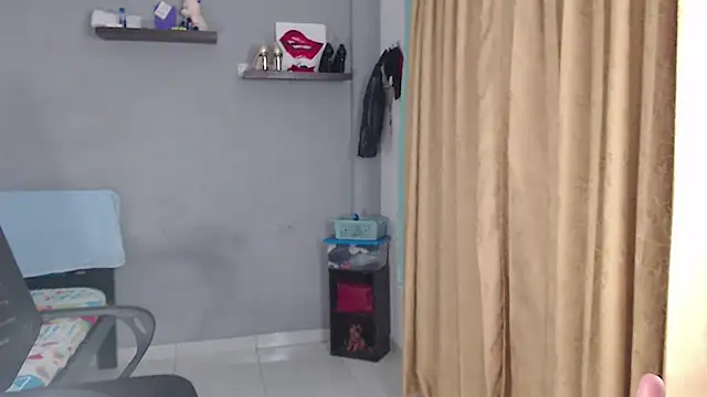 Snapshot of SusanLeroy chatting on February 2026 08:52:01 AM SusanLeroy online show from February 2026 08:52:01 AM