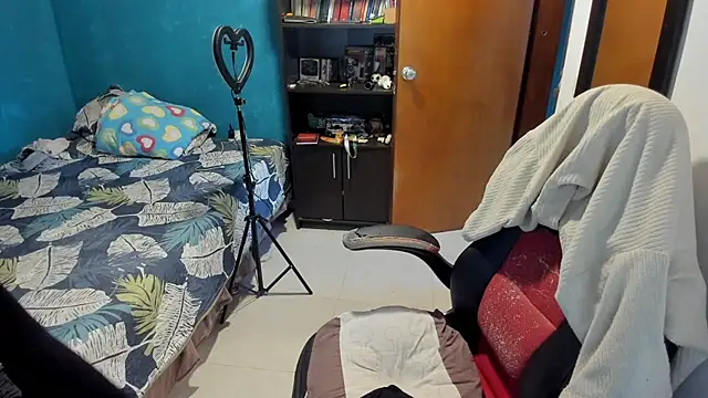 peanut tangerine online show from September 2025 10:42:02 PM