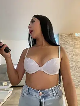 Snapshot of SOPHIACANDY19_ chatting on May 2026 12:05:01 AM SOPHIACANDY19 online show from May 2026 12:05:01 AM
