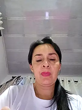 Samantha Sullivan  online show from February 2025 05:56:01 AM