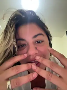 Candy sr online show from February 2026 05:29:01 AM