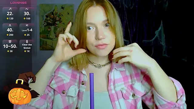 TaylorBre online show from November 2025 05:39:01 AM