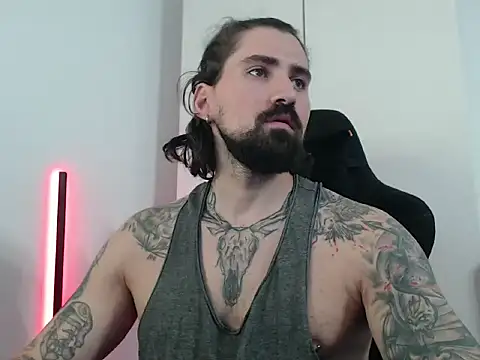 MateoHunk online show from October 2025 11:09:02 AM