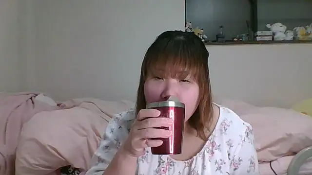 Snapshot of SAKU-RA-chan chatting on February 2025 12:16:02 PM SAKU-RA-chan online show from February 2025 12:16:02 PM